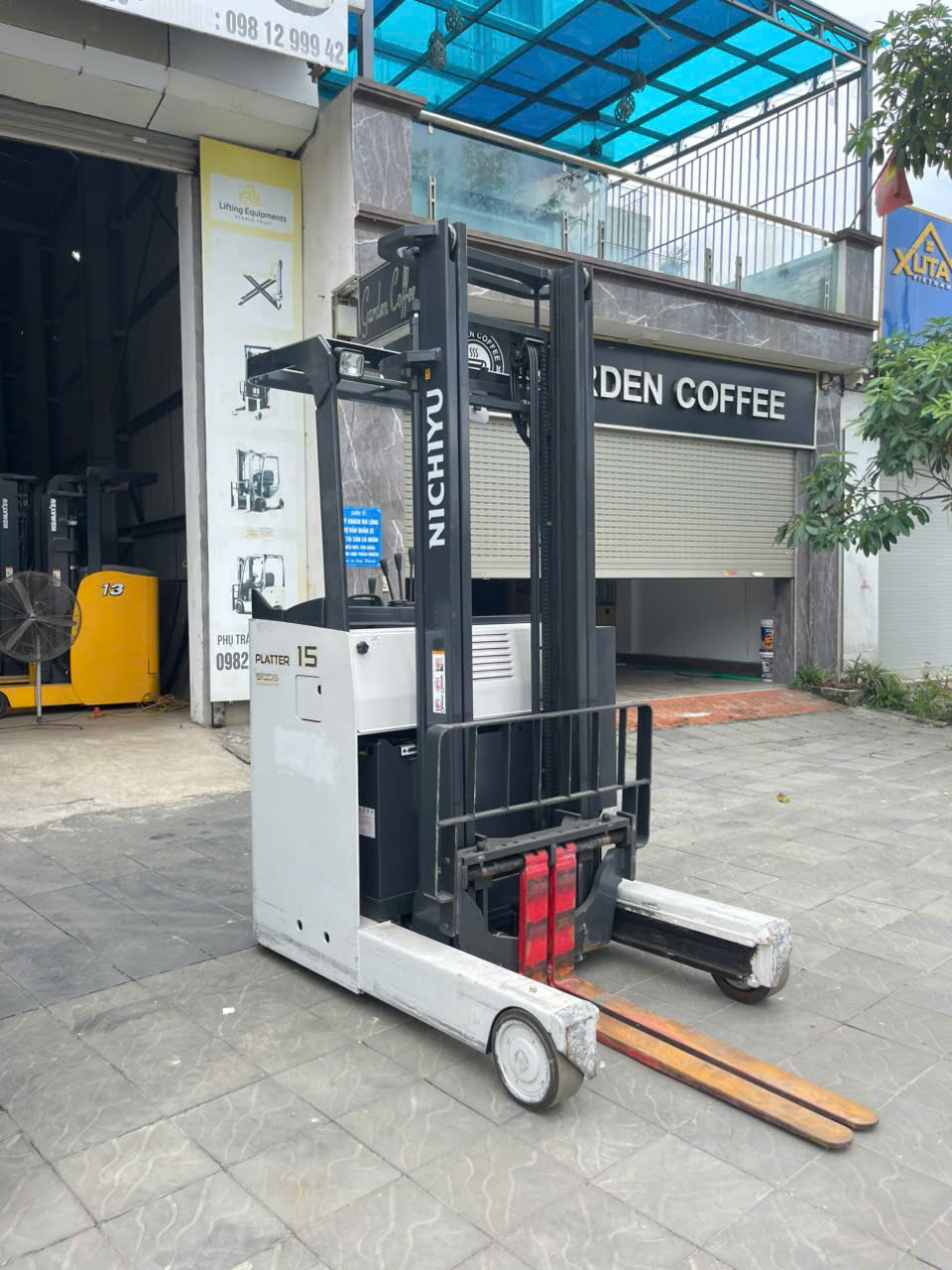 Xe nâng điện đứng lái 1.5 tấn hiệu Nichiyu, khung 2 tầng nâng cao 4m, sản xuất 2018. Hàng qua sử dụng nhập chính ngạch Nhật Bản