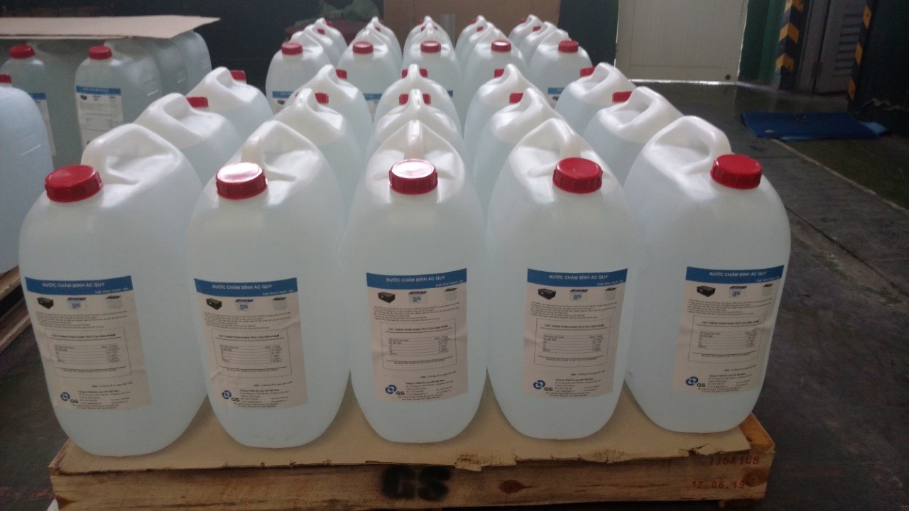 Nước cất chính hãng GS, can 30 lit được phân phối trực tiếp từ nhá máy - Chất lượng Nhật Bản.