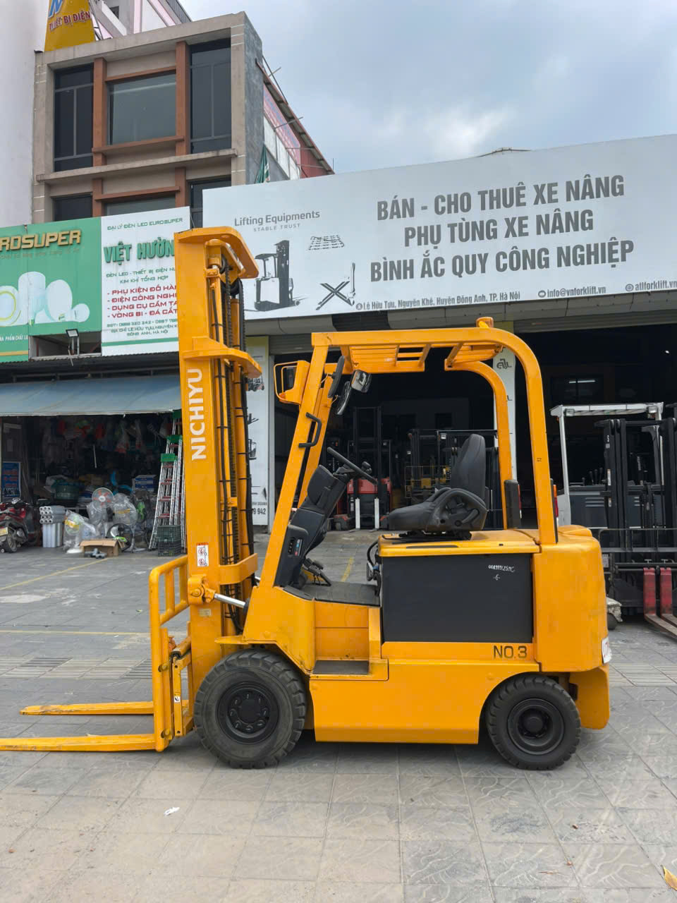 Xe nâng điện ngồi lái 2.5 tấn hiệu nichiyu, model: FB25PN-77B-450SF, sản xuất 2018, bình điện 48V/730ah cực khỏe. Hàng qua sử dụng nhập chính ngạch Nhật Bản.